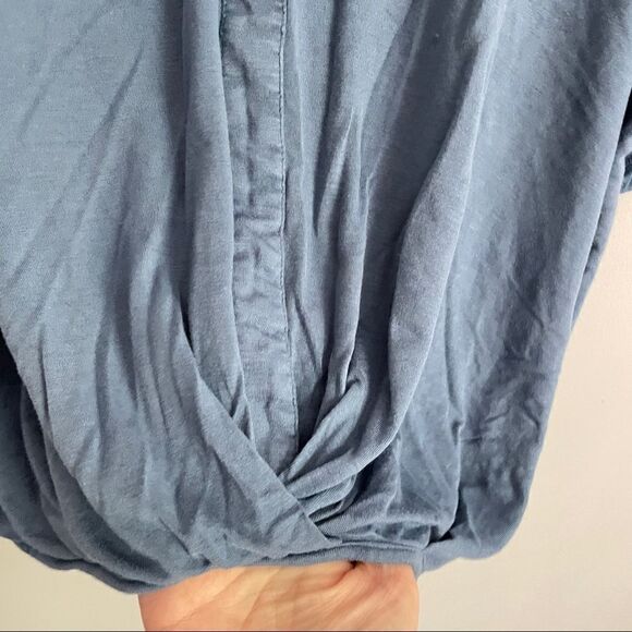 Seven7 Sheer Back Twist Hem Blue Blouse M - Picture 8 of 13